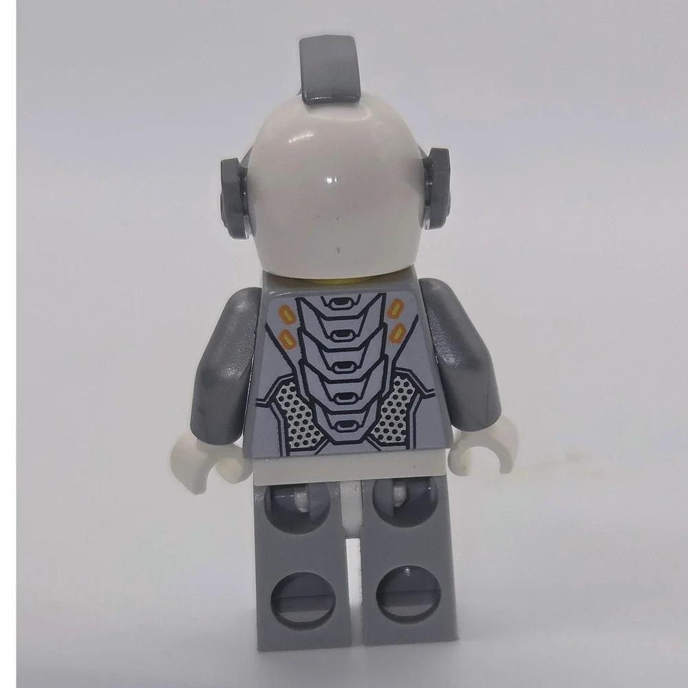 LEGO Nexo Knights Lance Richmond Minifigure Pearl Light Gray Armor Helmet